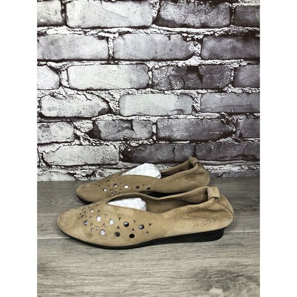 Arche Sand Tan Nubuck Leather Ballerina Ballet Flats Women Sz 37EU/6.5M US - Picture 1 of 16